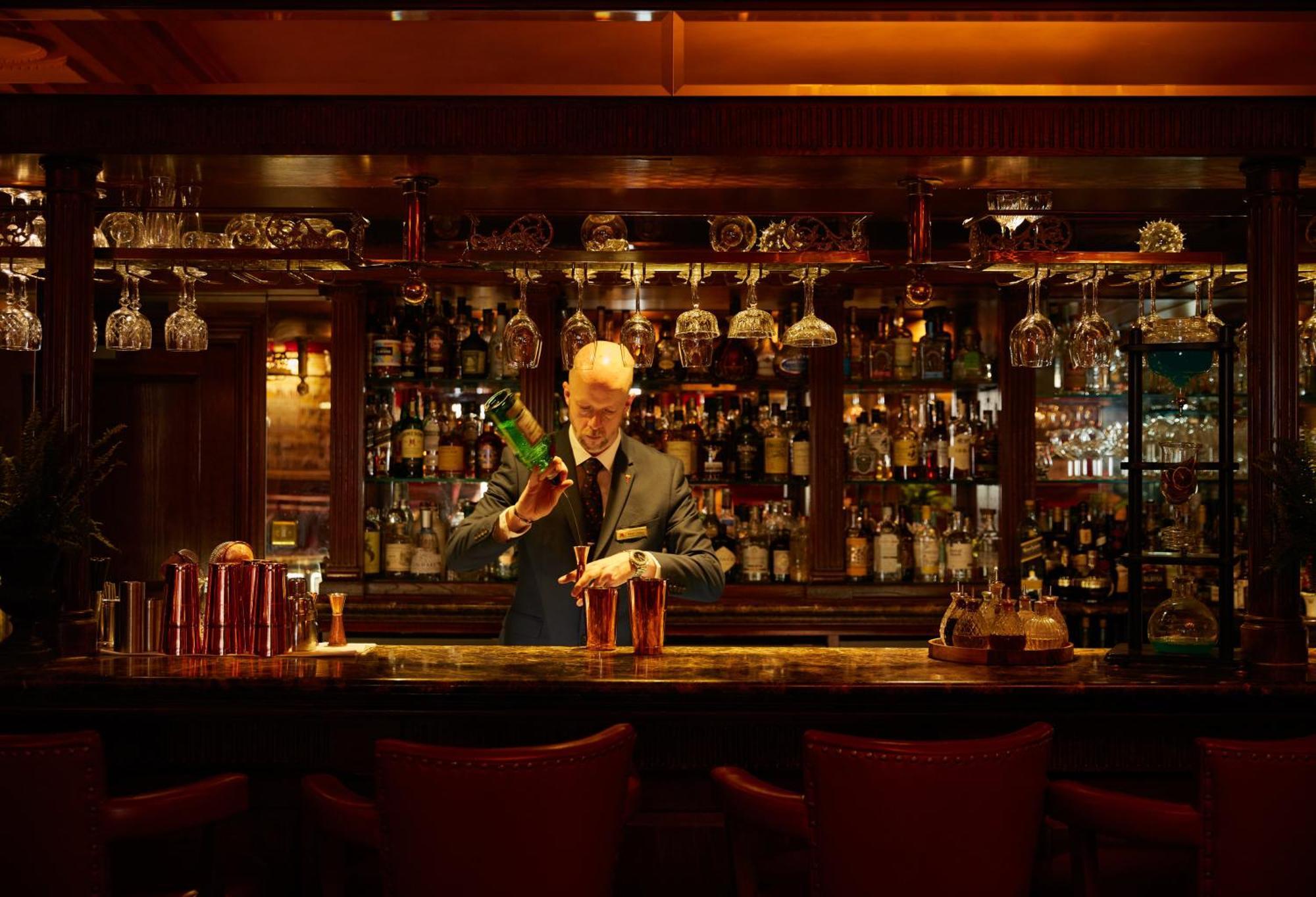 Rubens At The Palace London Luaran gambar The bar at the St Regis New York